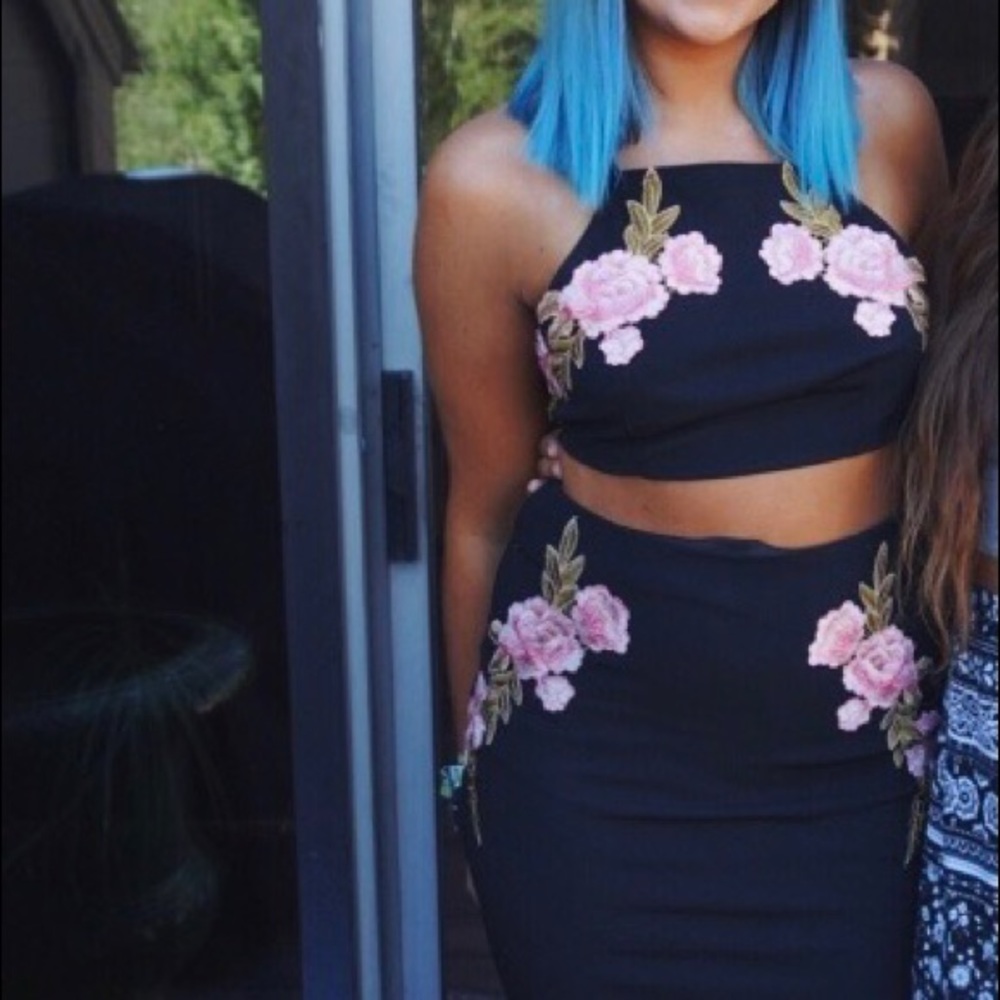 Skirt and top set